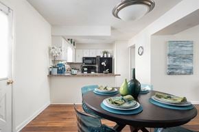 Chattanooga apartment for rent - Kitchen and Dining Room View - Trails of Signal Mountain