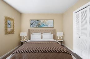 Chattanooga apartment for rent - Bedroom and Closet View - Lakeshore on the Hill