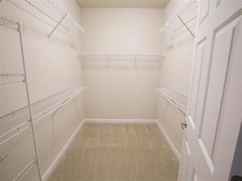 Walk in closet