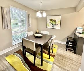 Virginia Beach apartment for rent - Dining room with window