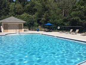 Riverside apartment for rent - Pool Area for El Chaparral