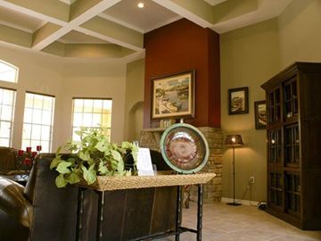 Orlando apartment for rent - a living room with a table with a plate on it