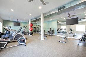 Carlsbad apartment for rent - the gym at the landing at pullman apartments in pullman