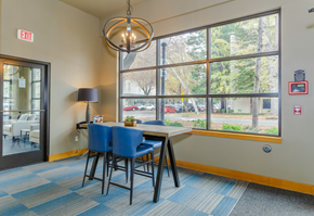 Sacramento apartment for rent - interior lobby seating  at FREMONT MEWS, California, 95814