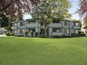 Modesto apartment for rent - Maple Ridge | Exterior