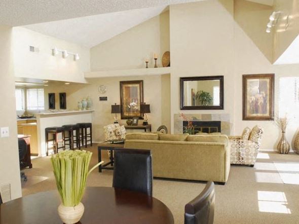 Modesto apartment for rent - Maple Ridge | Clubhouse