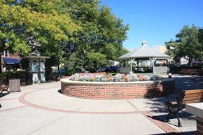 Jenkintown apartment for rent - Located steps away from the Jenkintown Town Square