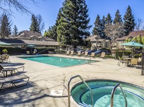 Sacramento apartment for rent - River Terrace Apartments | Spa