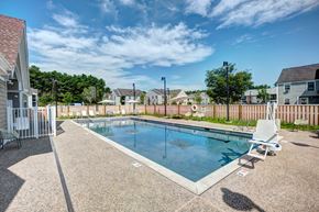 Duxbury apartment for rent - Outdoor Swimming Pool at Island Creek Village in Duxbury, MA