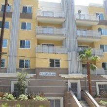 Los Angeles apartment for rent - a view of a building from the street