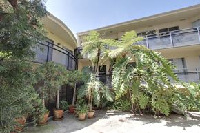 Los Angeles apartment for rent - Courtyard