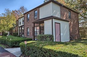 Elizabethtown apartment for rent - Apartments in Central PA | Elizabethtown, PA | East High Village | Property Management, Inc.