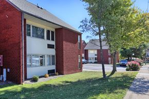 Lock Haven apartment for rent - Rent an Apartment in Lock Haven, PA | Oak Grove Apartments | Property Management, Inc.