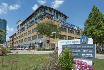 Mockingbird station apartments