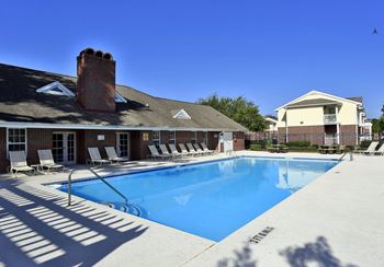 Sparkling swimming pool