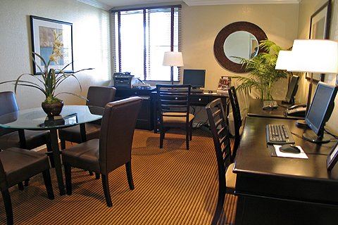 Alameda apartment for rent - a living room and dining room with a table and chairs