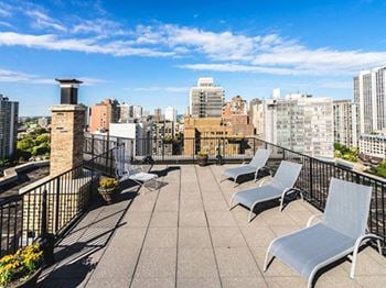 Sundeck with beautiful city view