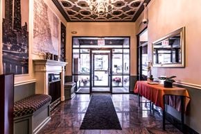 Chicago apartment for rent - Atrium Style Lobby at 14 West Elm Apartments, Chicago, IL