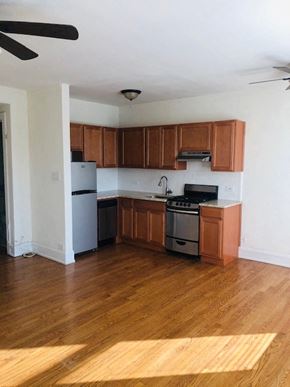 Evanston apartment for rent - Studio Kitchen