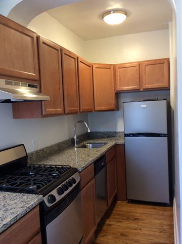 Evanston apartment for rent - a kitchen with granite counter tops and stainless steel appliances