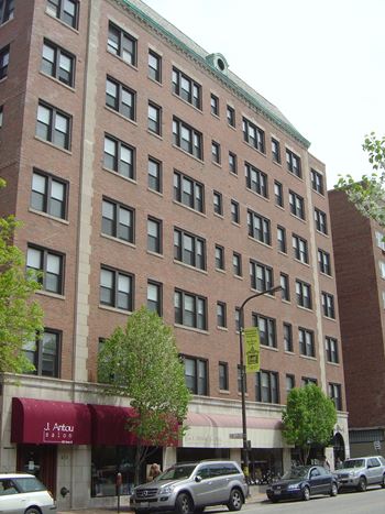 7-Story downtown views
