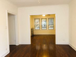 Evanston apartment for rent - Formal Dining room