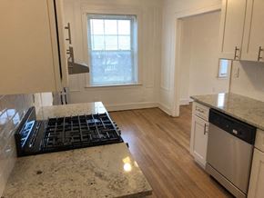 Evanston apartment for rent - Kitchen Stainless Steel Appliances