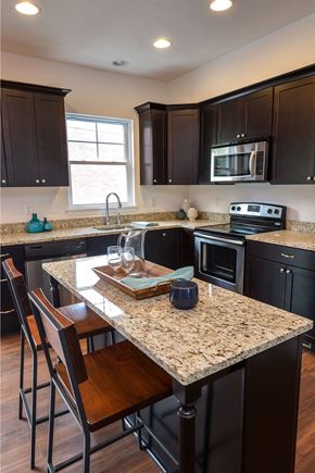 Pittsburgh townhouse for rent - Kitchen