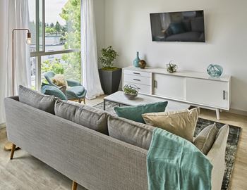 Floor-to-ceiling, operable windows
