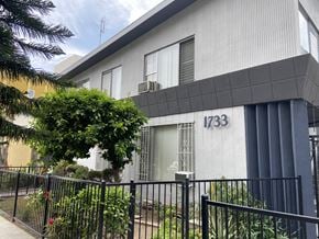 Los Angeles apartment for rent - the building in which the apartment is located
