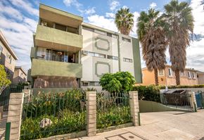 Los Angeles apartment for rent - the building in which the apartment is located