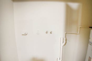 Washer dryer connection