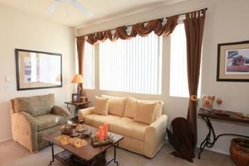 Derry apartment for rent - a living room with a couch and a table