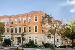 Brookline apartment for rent - Beacon Fairbanks Manor - Steps to the Green Line on the T