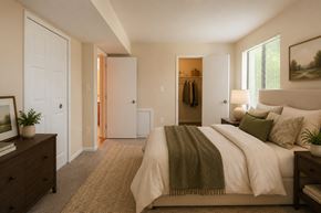 Silver Spring apartment for rent - Montgomery Trace Apartment Homes