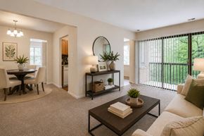 Silver Spring apartment for rent - Montgomery Trace Apartment Homes