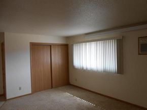 Hot Springs apartment for rent - an empty room with a window and a door