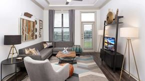 Nashville apartment for rent - 2700 Charlotte Ave Apartments