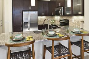 Phoenix apartment for rent - Citrine apartments - Phoenix, AZ - Kitchen