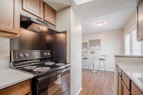 Irving apartment for rent - Kitchen Appliances at Parkwood, Irving, Texas