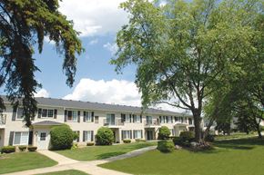Southfield apartment for rent - Spacious living in a gorgeous environment near shopping, restaurants, services.