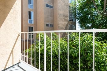 Patio/balcony*