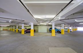 Orange apartment for rent - Parking Lot Underground