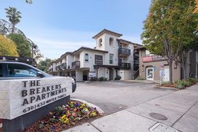 Santa Cruz apartment for rent - Entry sign