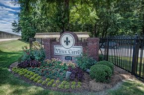 Jackson townhouse for rent - Entrance Monument Sign