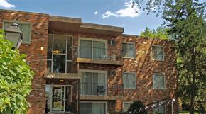St. Anthony apartment for rent - Apache Manor Apartments exterior