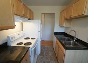 St. Paul apartment for rent - Como Lake Estates, St. Paul, Minnesota
