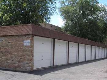 Corinthian apartments  garages