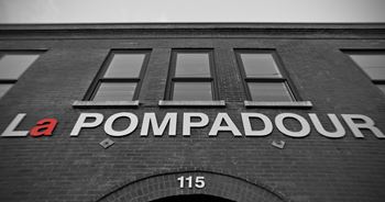 La pompadour exterior