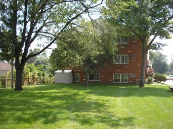 Richfield square apartments exterior
